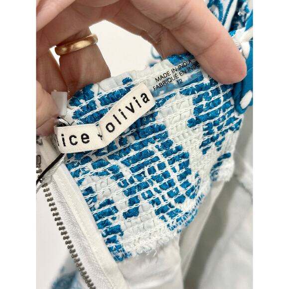NWT Alice & Olivia Khira Embroidered Voile Mini Dress White/Blue Women's Size 12 - Picture 6 of 7